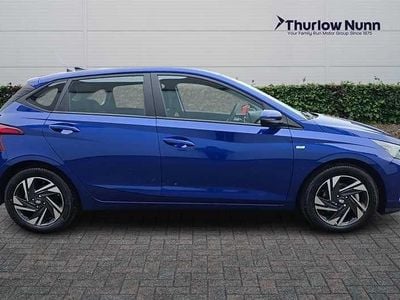 Used Hyundai i20 SE 100 HP (73 kW) 2022 Instense blue/black with perf Hatchback