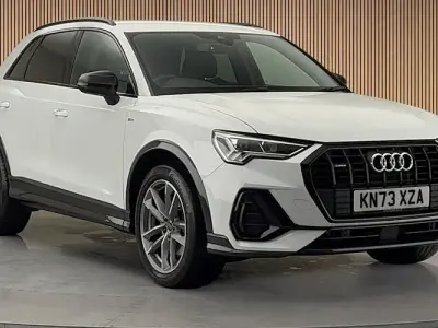 Used Audi Q3 Black Edition 200 HP (147 kW) 2023 Glacier white metallic/glacier white metallic SUV