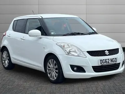 Used Suzuki Swift SZ4 93 HP (68 kW) 2012 Solid paint Hatchback