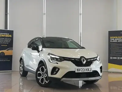 Used Renault Captur Techno 160 HP (117 kW) 2023 White SUV