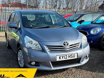 Used Toyota Verso 132 HP (97 kW) 2012 Blue MPV