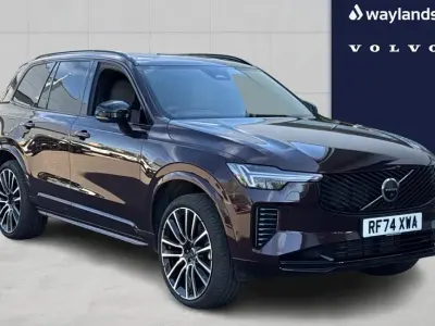 Usado Volvo XC90 Ultra 455 HP (334 kW) 2025 Vermelho SUV