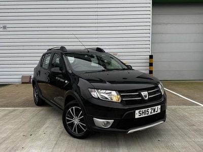 Black Used 2015 Dacia Sandero Lauréate Hatchback | £3,795 (Fair price)
