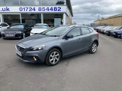 Gebraucht Volvo V40 SE 2015 Grau Kleinwagen