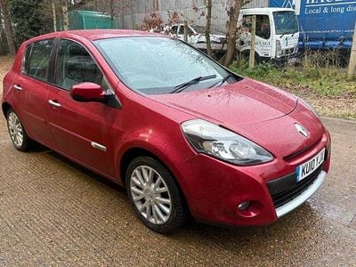 Red Used 2010 Renault Clio II Dynamique Hatchback | £995 (Super price)