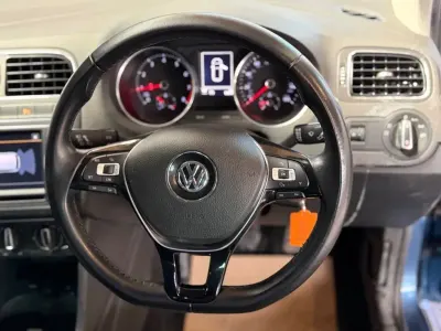 Używany VW Polo Match 90 KM (66 kW) 2016 Niebieski Hatchback
