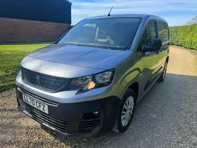 Used Peugeot Partner 100 HP (73 kW) 2021 Grey MPV
