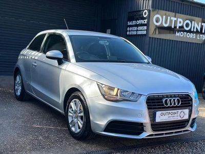 Begagnad Audi A1 Business 2010 Silver Halvkombi