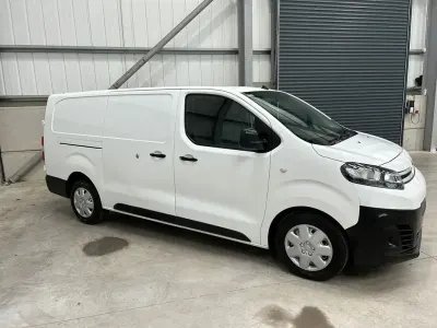 Used Citroën Dispatch 2019 White MPV
