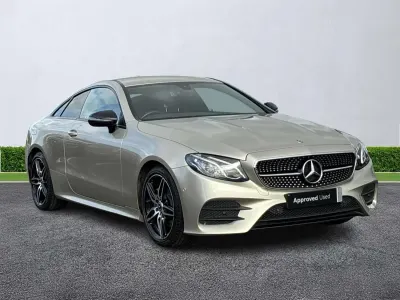 Gebraucht Mercedes E220 AMG line 2017 Silber Coupé