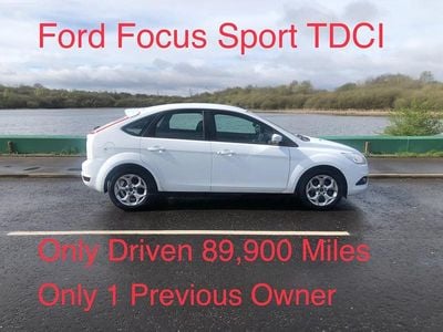 Used Ford Focus Sport 2011 White Hatchback