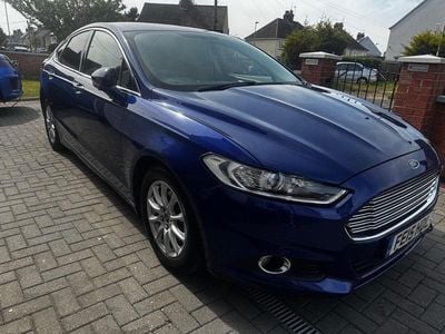 Usado Ford Mondeo Zetec 150 HP (110 kW) 2015 Azul Citadino
