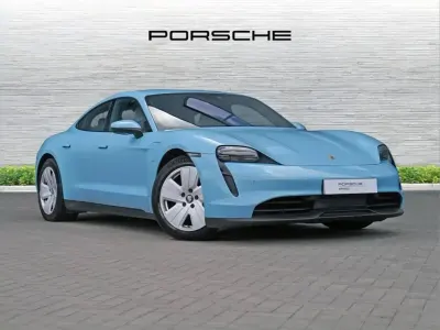 Usado Porsche Taycan 350 kW (476 HP) 2022 Azul Sedan