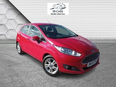 Używany Ford Fiesta Zetec 75 KM (55 kW) 2015 Czerwony Hatchback