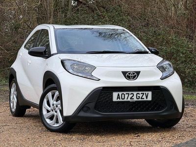 Used Toyota Aygo X PURE 72 HP (52 kW) 2022 Pure white SUV