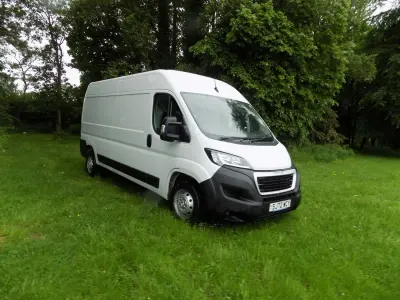 Used Peugeot Boxer 140 HP (102 kW) 2022 White Van