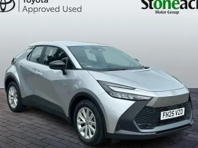 Used Toyota C-HR 140 HP (102 kW) 2026 SUV