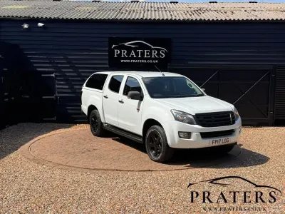 Used Isuzu Pick up 161 HP (118 kW) 2017 White Pickup