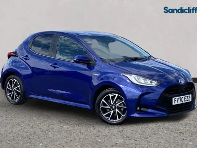 Used Toyota Yaris Design 116 HP (85 kW) 2024 Blue Hatchback