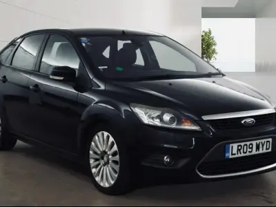 Begagnad Ford Focus Titanium 116 HK (85 kW) 2009 Svart Halvkombi
