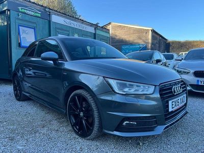 Usado Audi A1 S-Line 125 HP (91 kW) 2015 Cinzento Citadino