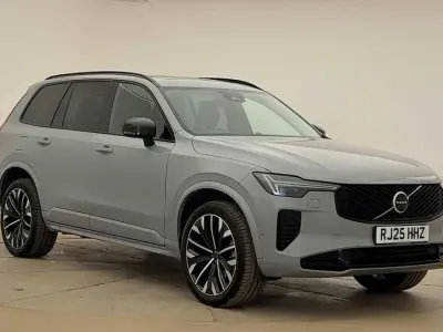Gebraucht Volvo XC90 Ultra 250 PS (183 kW) 2025 Grau SUV