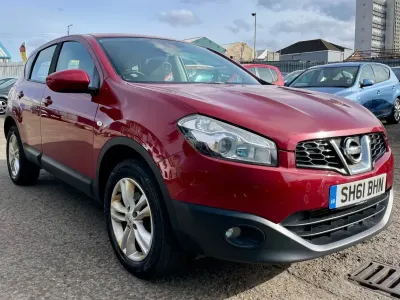 Begagnad Nissan Qashqai Acenta 110 HK (80 kW) 2011 Röd SUV