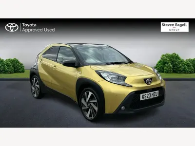 Used Toyota Aygo X 72 HP (52 kW) 2023 Gold SUV