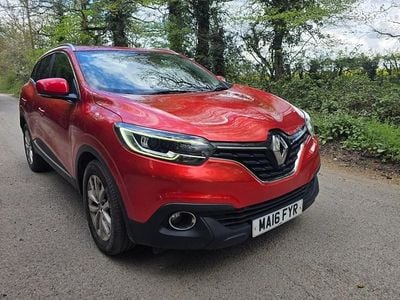 Usado Renault Kadjar Dynamique 110 HP (80 kW) 2016 Vermelho SUV