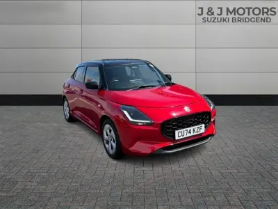 Begagnad Suzuki Swift 82 HK (60 kW) 2024 Röd Halvkombi