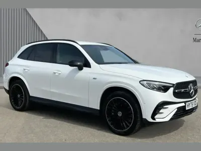 Używany Mercedes GLC300e Urban 313 KM (230 kW) 2025 Biały SUV