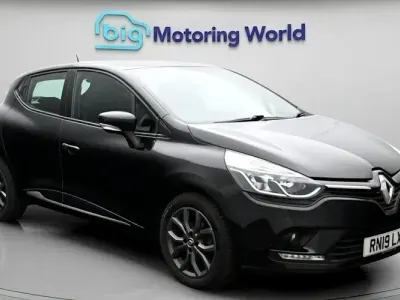 Gebraucht Renault Clio IV Play 76 PS (55 kW) 2019 Schwarz Kleinwagen