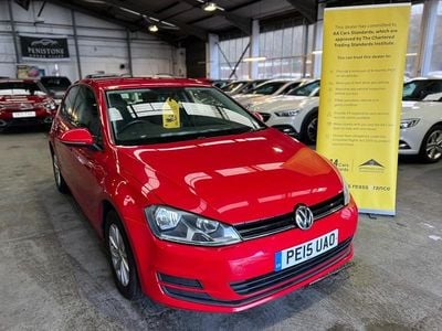 Red Used 2015 VW Golf VII S Hatchback | £5,890 (Good price)