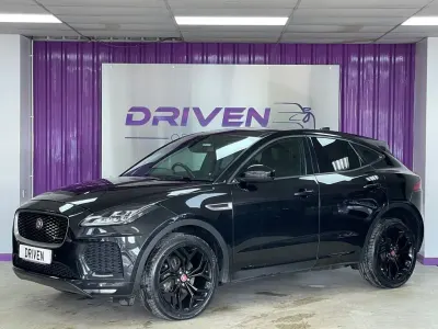 Usado Jaguar E-Pace R-Dynamic 150 HP (110 kW) 2020 Preto SUV