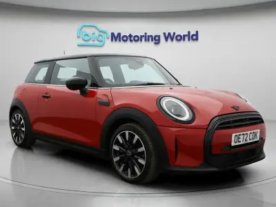 Used Mini Cooper Exclusive 136 HP (100 kW) 2023 Red Hatchback