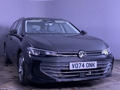 Used VW Passat S 150 HP (110 kW) 2024 Black Estate