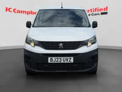 Used Peugeot Partner Premium 102 HP (75 kW) 2023 White MPV