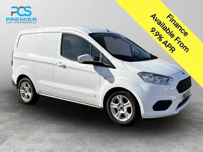 Used Ford Courier Limited 99 HP (72 kW) 2021 Frozen white (solid paint) MPV