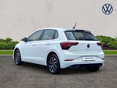 Usado VW Polo Life 95 HP (69 kW) 2023 Branco Citadino