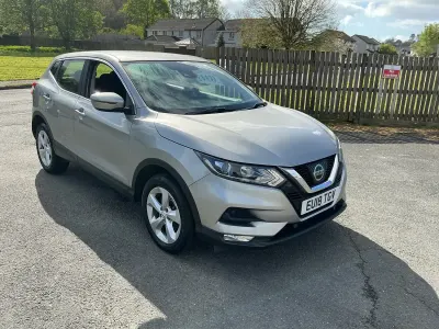 Used Nissan Qashqai Acenta 115 HP (84 kW) 2018 Silver SUV