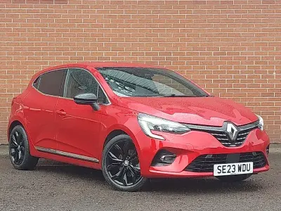 Used Renault Clio Techno 145 HP (106 kW) 2023 Red Hatchback