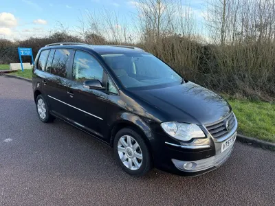 Usado VW Touran SE 150 HP (110 kW) 2019 Preto Monovolume