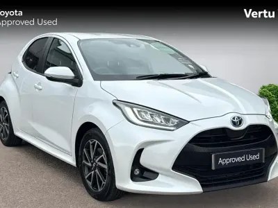 Usata Toyota Yaris Hybrid Design 116 CV (85 kW) 2012 Utilitaria