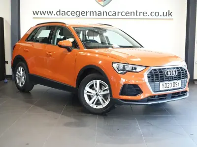 Usado Audi Q3 Comfort 150 HP (110 kW) 2023 Laranja SUV