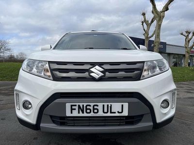 Used Suzuki Vitara SZ-T 118 HP (86 kW) 2016 White SUV