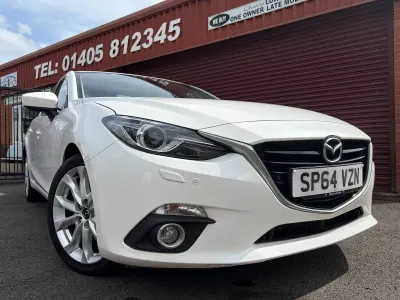 Used Mazda 3 Inclusive 165 HP (121 kW) 2014 White Hatchback
