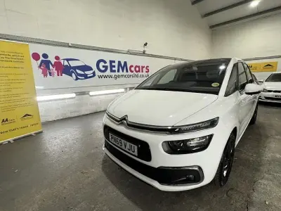 Used Citroën C4 SpaceTourer Flair 131 HP (96 kW) 2019 White MPV