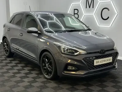 Used Hyundai i20 Premium 83 HP (61 kW) 2019 Grey Hatchback