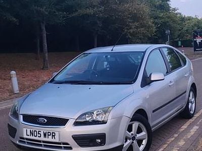Silver Used 2005 Ford Focus Zetec Hatchback | £1,750 (Good price)