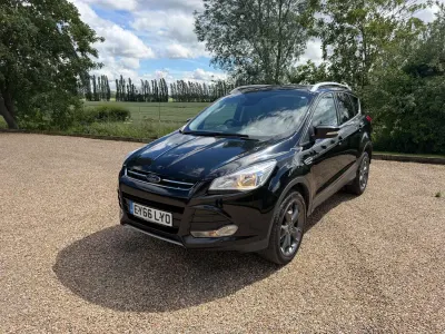 Used Ford Kuga Titanium 180 HP (132 kW) 2016 Black SUV
